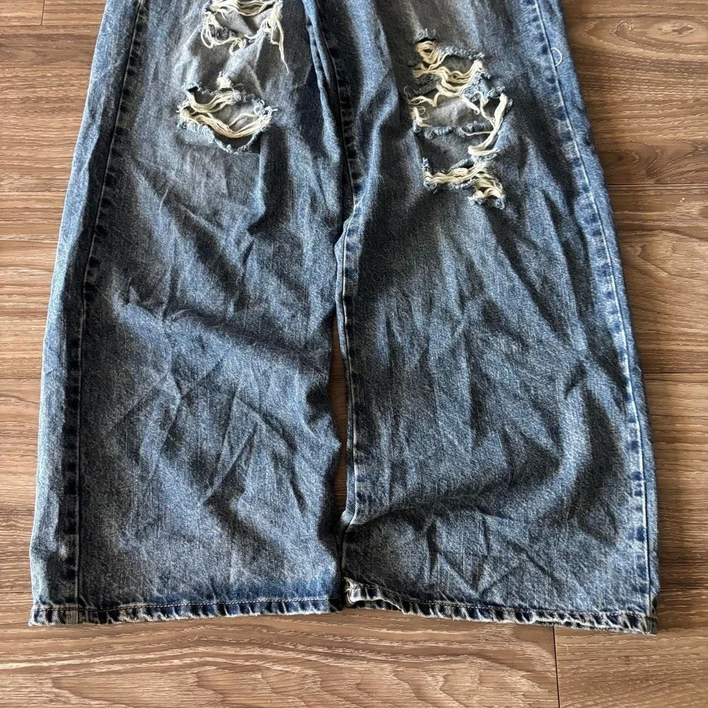 Vintage Y2K/2000s Baggy Distressed Loose For Denim Jeans! 28x32